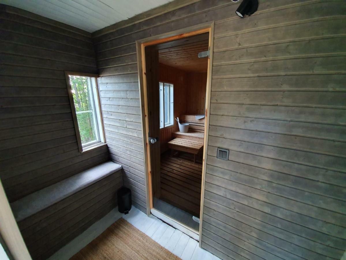 Villa Kesaemoekki Tanela à Leppalahti Extérieur photo